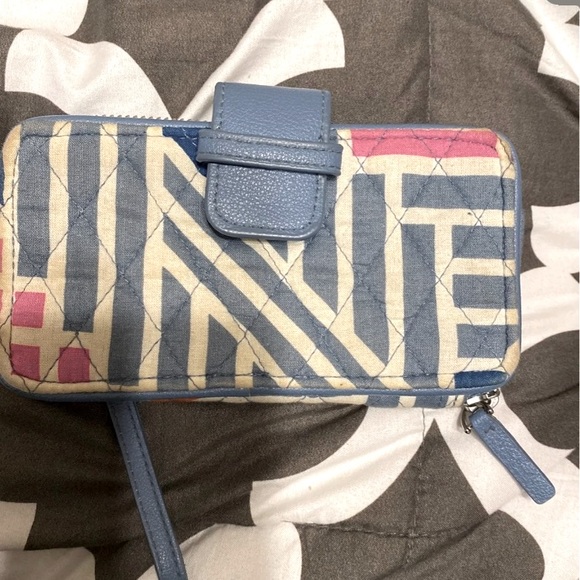 Vera Bradley wristlet wallet - Picture 1 of 3